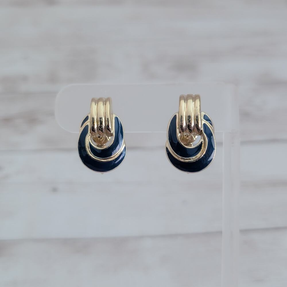Vintage Trifari Clip On Earrings Gold Tone & Blue Enamel Stylish